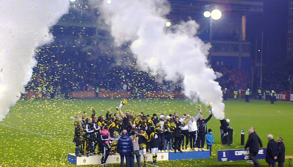 Cupvinnare 2lax9 - taskigt mobilkort från östra nedre