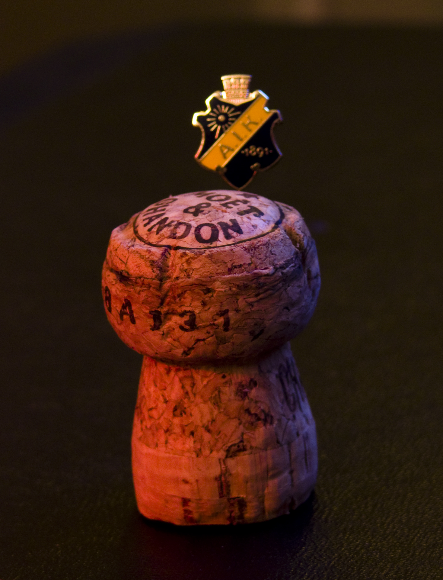 AIK medlemsnål i champagnekork