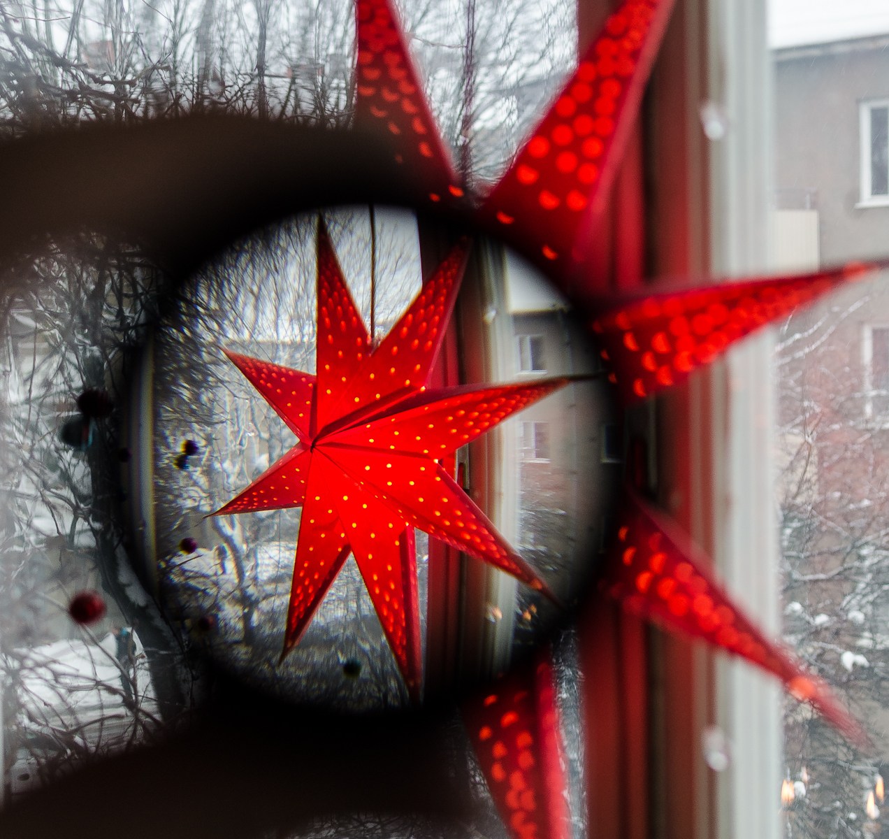 Julstjärna genom Dörr semi-fisheye-adapter