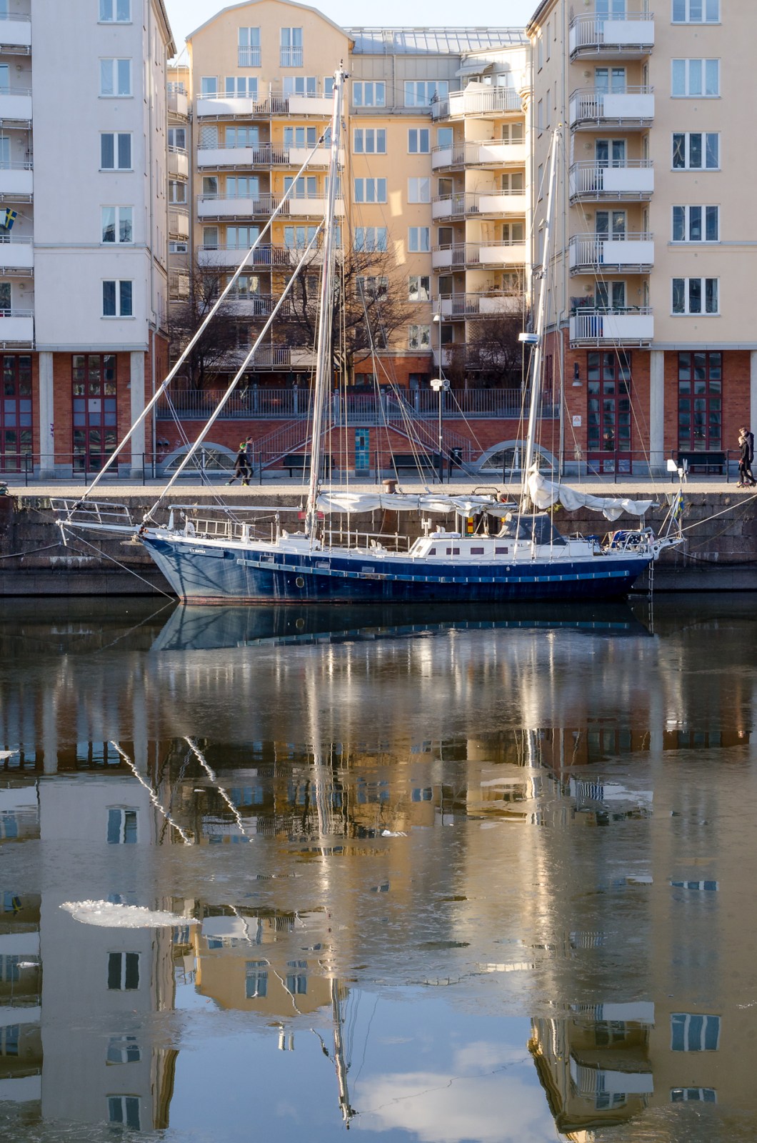 Seglare Norra Hammarbyhamnen